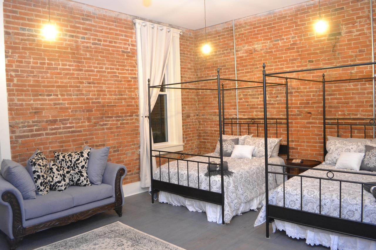 Eighteen-Ninety Sleepover Casey Ngoại thất bức ảnh