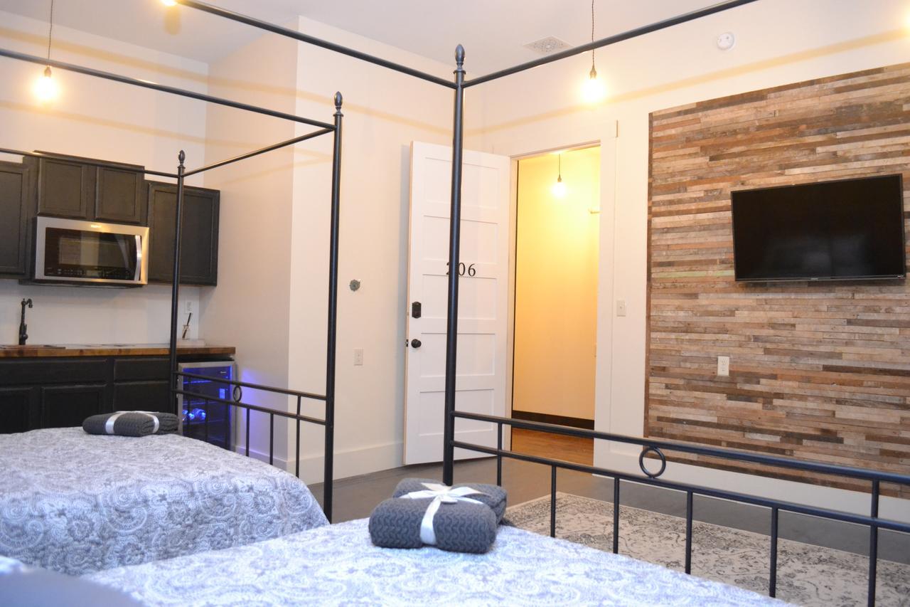 Eighteen-Ninety Sleepover Casey Ngoại thất bức ảnh